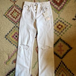 Zara White Mid-Rise Straight Leg Ripped Jean